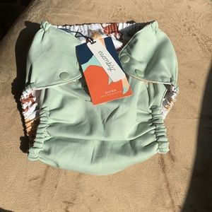 NWT Esembly Outer for cloth diapering—size 2